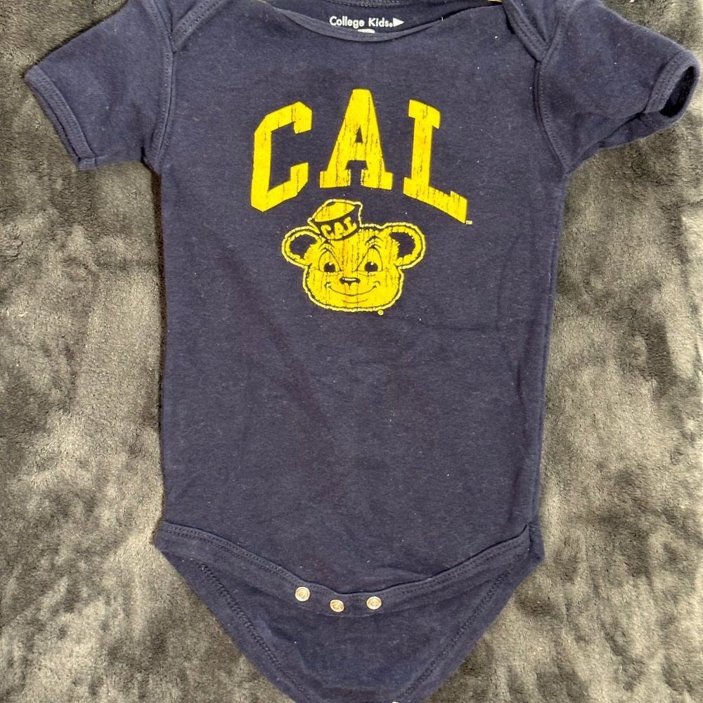 College Kids 12M Onesies